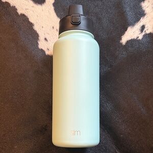 Simple modern 32 ounce summit light blue